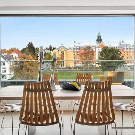 Luxury Apartment Downtown Tromso With 2 Bedrooms And 2 Bathrooms And Parking Eksteriør billede