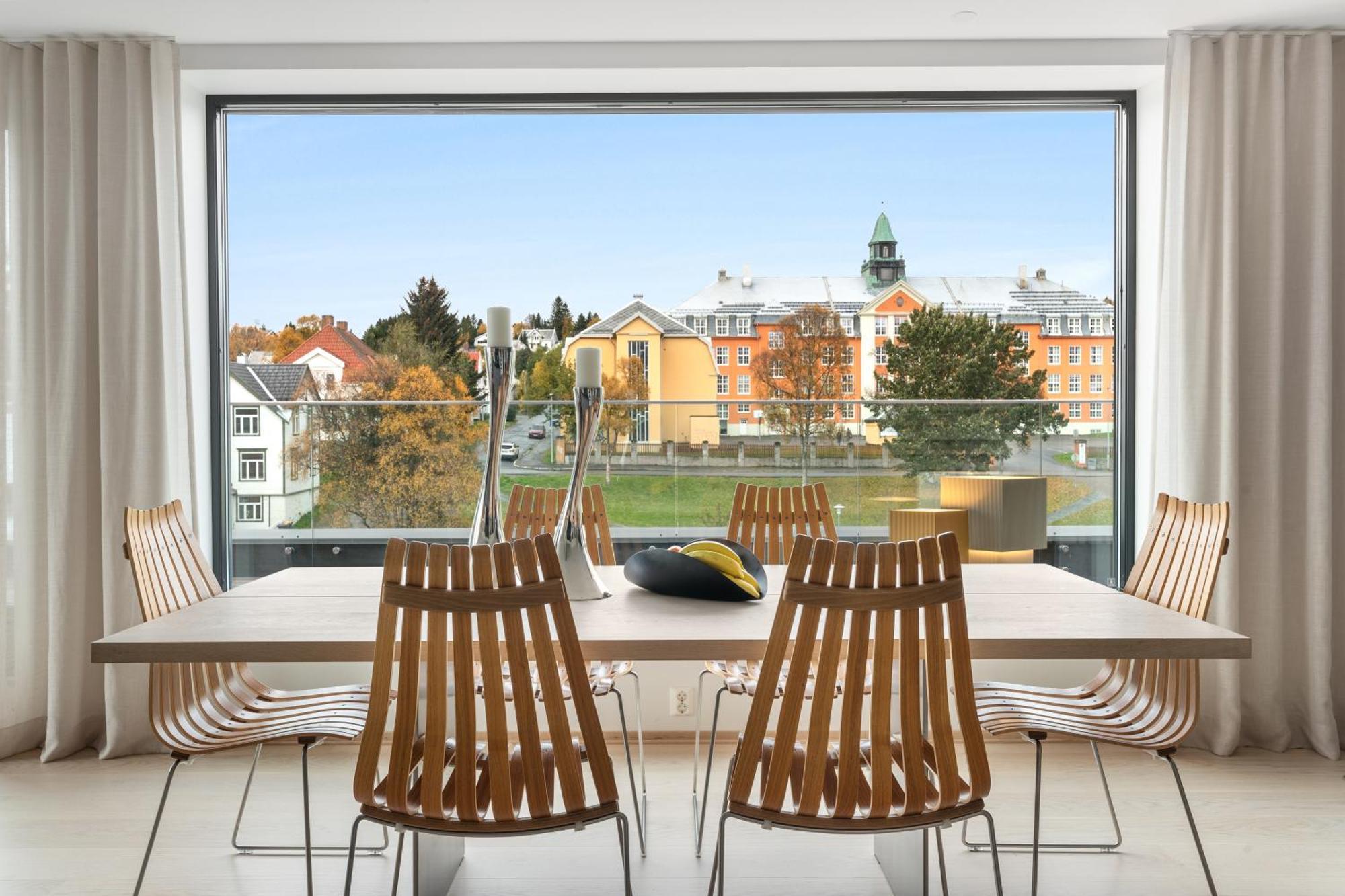 Luxury Apartment Downtown Tromso With 2 Bedrooms And 2 Bathrooms And Parking Eksteriør billede