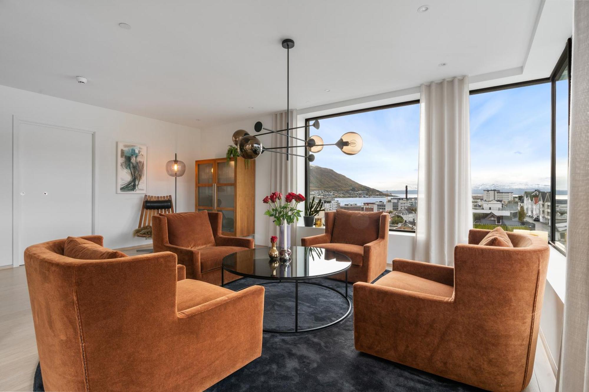 Luxury Apartment Downtown Tromso With 2 Bedrooms And 2 Bathrooms And Parking Eksteriør billede